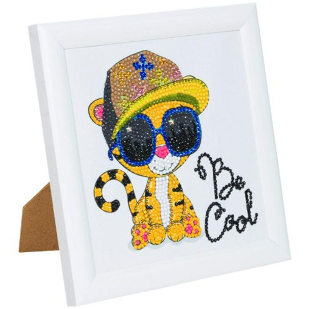 Crystal Art Frameable Kit with Picture Frame Artzmania