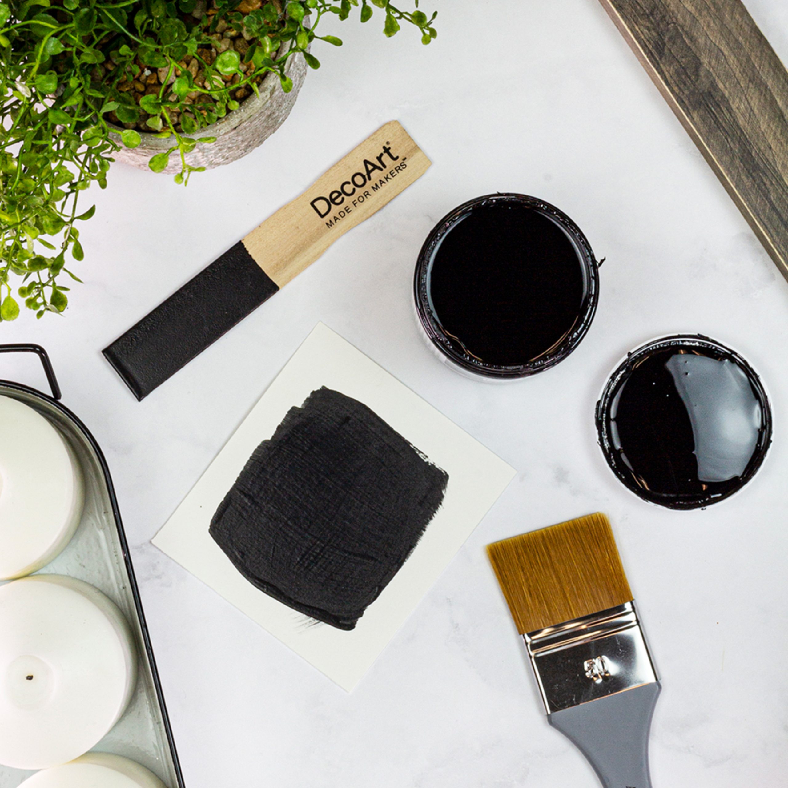 Americana Satin Enamels Classic Black