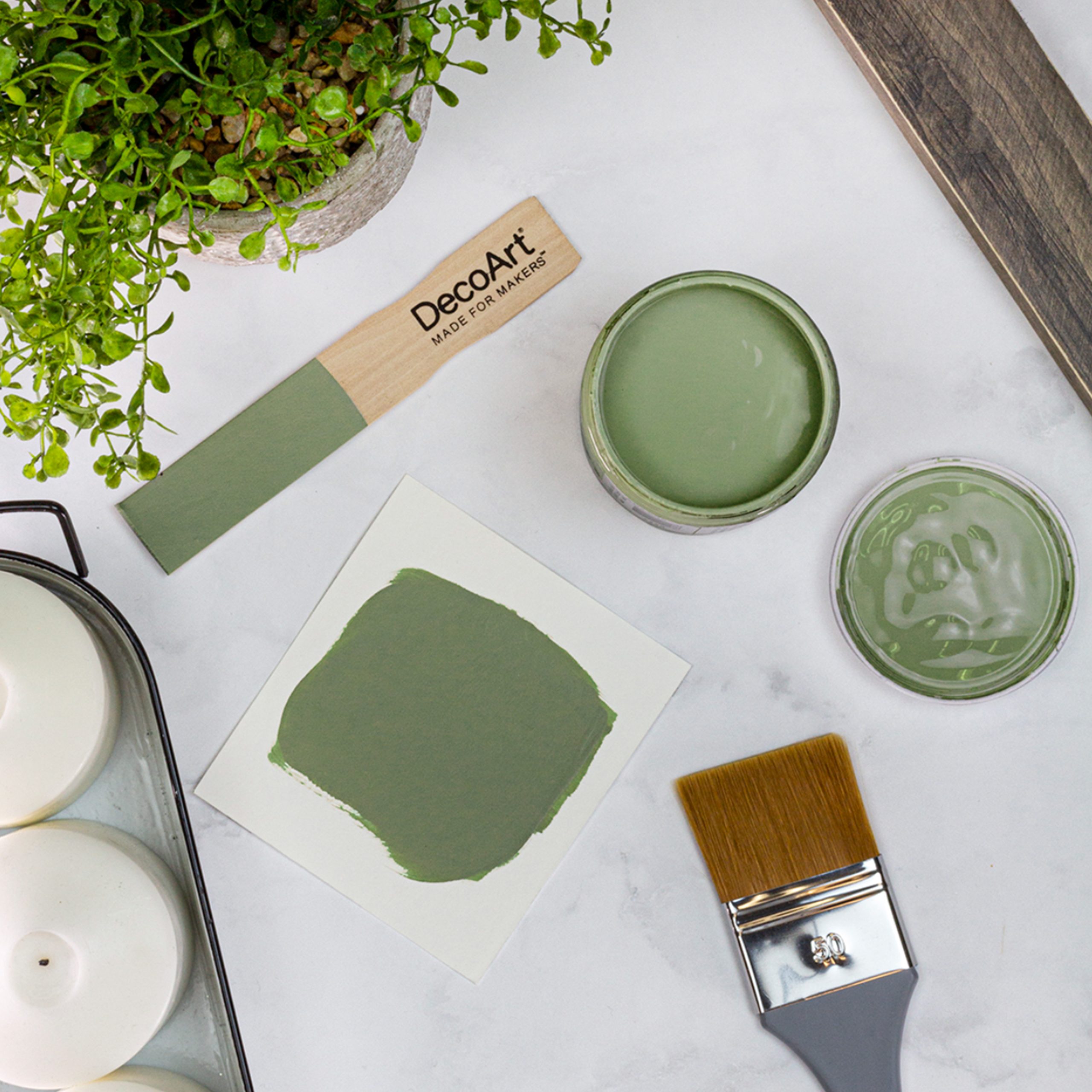 Americana Satin Enamels Moss Green